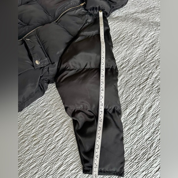 Toast Society Pluto Puffer Jacket In Black - Picture 12 of 16